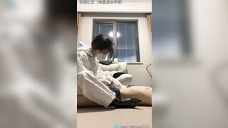 các em y tá nhiệt tình sóc lọ cho bênh nhân nứng cặc p5
