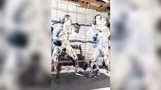 Đấm boxing khỏa thân cùng 2 em teen dâm,hay như này mà chả ai xem