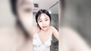 Phòng live của em Thảo Baby cực xinh vú bự siêu múp trả kèo show hàng cực ngon p3