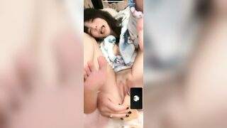 Em gái xinh chat sex với trai lạ