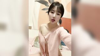 em học sinh lộ clip khỏa thân khi gửi cho bạn