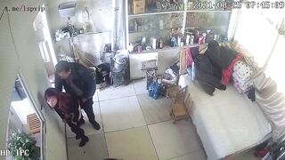 Hack cam k chỉ phát hiện vợ trẻ dâm hay gạ địt ck mà còn lén lút với a hàng xóm p4