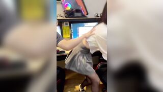 Em gái nứng lồn 23