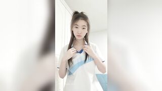 lộ clip em sinh viên khoe hàng trong phòng trọ #2