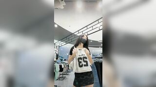 Gái xinh dâm live thủ dâm lén lút