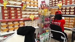 siêu phẩm em nhân viên siêu thị winmart live sex - phần 14