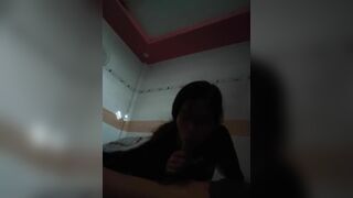 Gái bú cu xuất tinh trong miệng