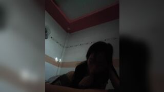 Gái bú cu xuất tinh trong miệng