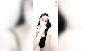 Gái xinh VN live show hàng đẹp