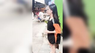 Nong Waen cởi quần áo, mặt bảy