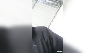 Quay lén em họ có cái bím rậm rạp vừa đi đái xog ngồi rửa lồn