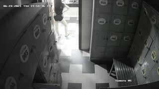 Quay lén Phòng thay đồ sinh viên Lộ Vú Lồn cực nứng