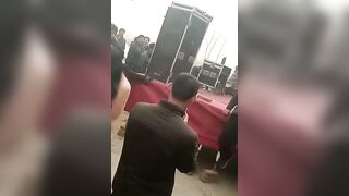 Trung quốc bựa thật sự vừa địt rồi cởi trần hát cho cả làng nghe