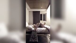 Địt em gái mình dây với nhiều tư thế rồi xuất tinh vào miệng em sướng vl ra