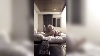 Địt em gái mình dây với nhiều tư thế rồi xuất tinh vào miệng em sướng vl ra