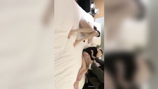 em trai số hưởng some cùng 2 bạn nữ cùng trường