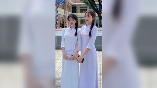 Đang ôn thi tốt nghiệp nứng lên đè  luôn con lớp phó ra địt tại nhà