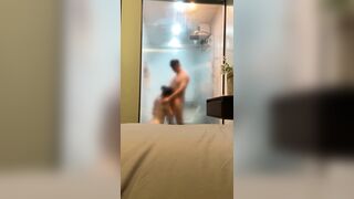 tranh thủ trong nhà tắm 2 lần xuất cùng bé sinh viên ngoan