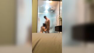 tranh thủ trong nhà tắm 2 lần xuất cùng bé sinh viên ngoan