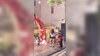 Idol kìa các bạn 😜😜 Kể ra nhảy đẹp hee