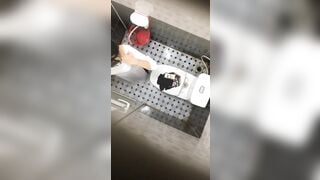 Quay lén bé nữ sinh áo dài lớp 10 mới đi học về
