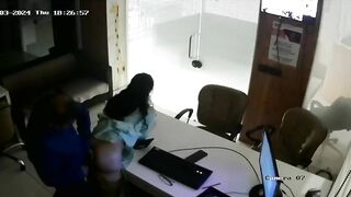 Giám đóc địt thư kí trong phong riêng bị cam quay lại 1