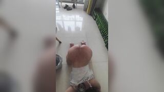 tội nghiệp em gái bị bán sang cambuchia nó đánh cho nát đít