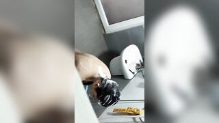 Làm liều, Quay lén con bạn Loli cùng Lớp đi tắm gội đầu và cái kết