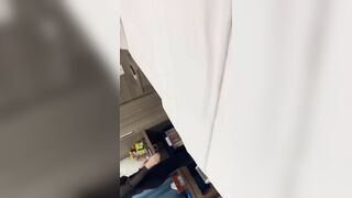 Món quà bí mật mà em sinh viên chân dài tặng anh 2