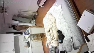 quay lén 2 em sinh viên trong nhà nghỉ