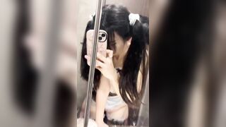 Em sinh viên đeo kính địt nhau dâm đãng tự quay lại làm kỉ niệm 1