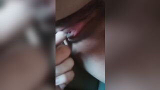 Móc lồn em người yêu sinh viên trong ô tô dâm đãng kích thích