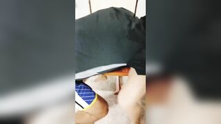 Tranh thủ bú lồn bóp vú em hàng xóm dâm khi chồng em nó vắng nhà