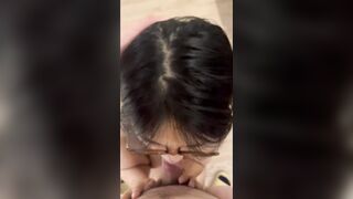 Phụ nữ chung khung hình với con cặc là dâm đãng nhất
