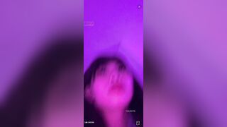 Livetream của em Ngọc Nhi 2k eo thì nhỏ mà cặp vú bự quá trời,live rửa lồn quài