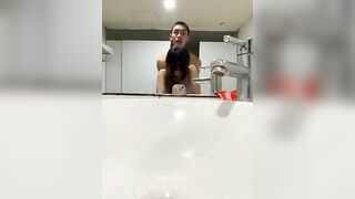 THẦY GIÁO THỂ DỤC, ĐỊT E HS LOVE 10, TRONG WC TRƯỜNG