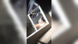 quay lén em gái của vợ tắm chuồng có lên địt luôn em nó không