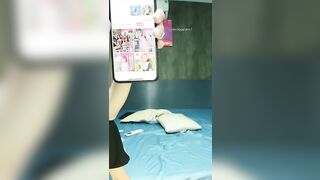 Clip Sex Chịch hai em gái xinh trên live cực hấp dẫn