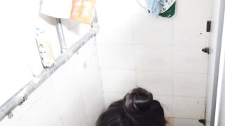 Quay lén e sinh viên chung trọ dáng ngon đi tắm,mấy e sinh viên toàn hàng non thôi p3