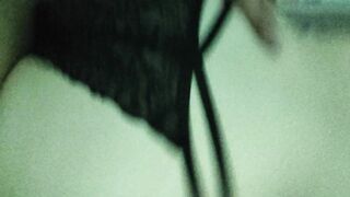chơi em sinh viên dâm dưới đất em mặc ren đen sexy quá