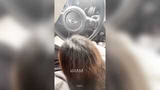 Nay lái xe chill ghê vừa ngắm đường vừa được e bú cu bên dưới sướng tê p3