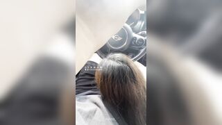 Nay lái xe chill ghê vừa ngắm đường vừa được e bú cu bên dưới sướng tê p3