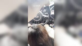 Nay lái xe chill ghê vừa ngắm đường vừa được e bú cu bên dưới sướng tê p3