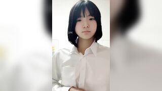 Nữ sinh trung học nhật bản dễ thương