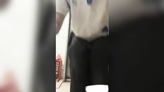 E học sinh mới được a ny sắm cho cây sextoy