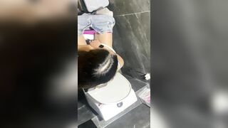 siêu phẩm quay lén các em xinh đi đái nhìn thật thích mắt - phần 1
