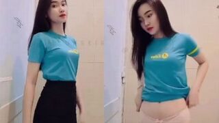 Clip Sex Phang em gái điện máy xanh dáng đẹp hàng múp