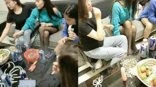 Họp lớp nhậu nhẹt say sưa rồi cùng nhau làm tình tập thể cùng với mấy con bạn