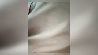 Cô giáo mầm non thủ dâm khi đang lên lớp
