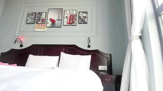 người yêu lồn to hư hỏng đài đầy ra sàn